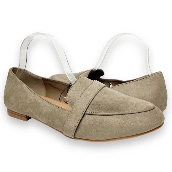 Torrid NWT Almond Toe Loafer 11 tan beige neutral minimalist flats casual shoes - Picture 1 of 11
